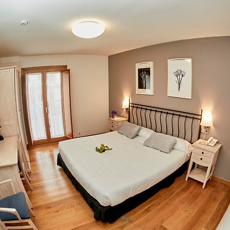 Hotel Casa Azcona Zizur Mayor Eksteriør bilde