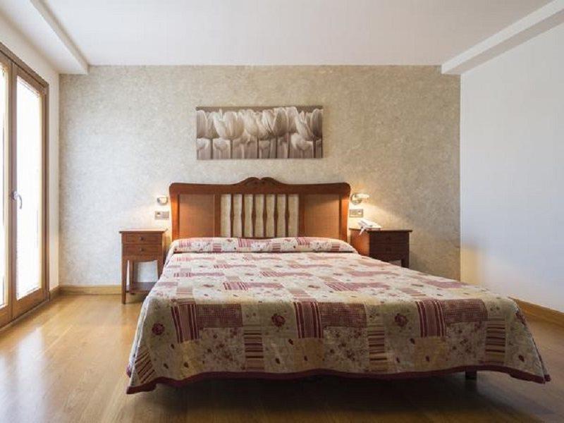 Hotel Casa Azcona Zizur Mayor Eksteriør bilde