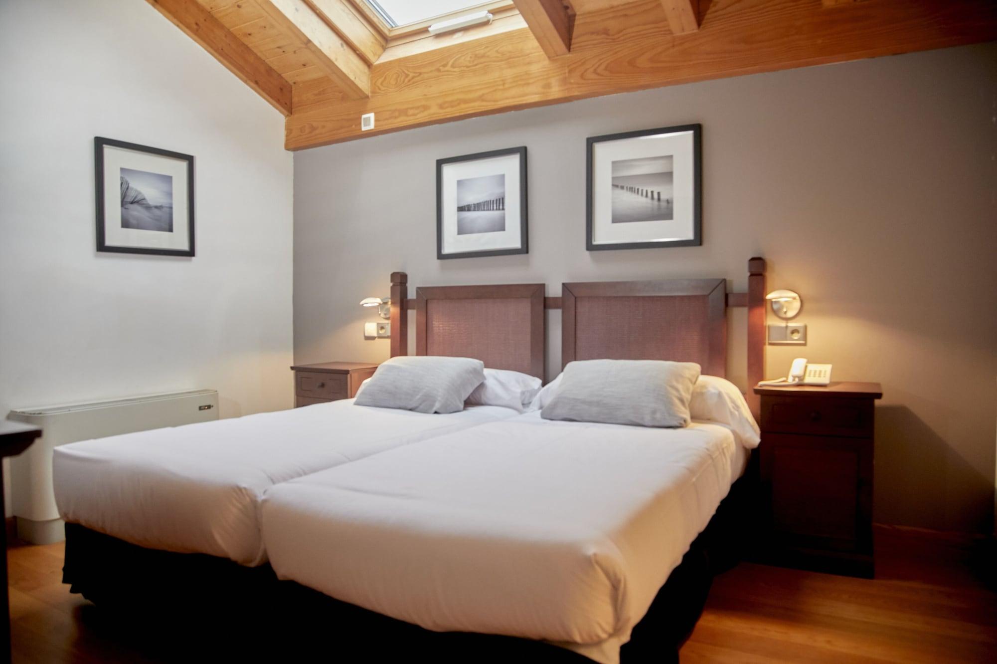 Hotel Casa Azcona Zizur Mayor Eksteriør bilde